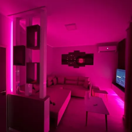 Apartment 090 Area *