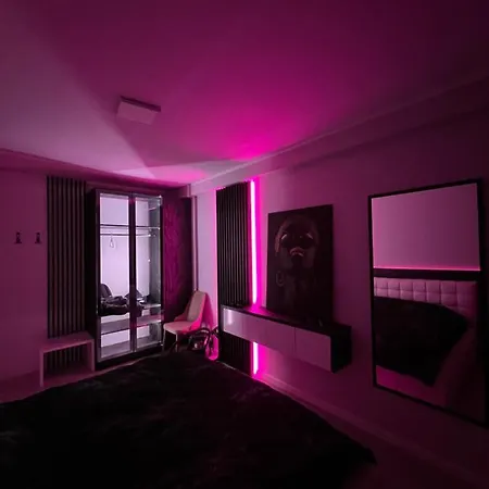 Apartment 090 Area *